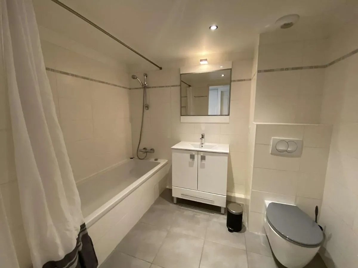 Appartement Climatise 4 Couchages Avec Terrasse Et Parking Securise A Antibes, Proche Port Et Mer - Fr-1-252-180 0*, Antibes France
