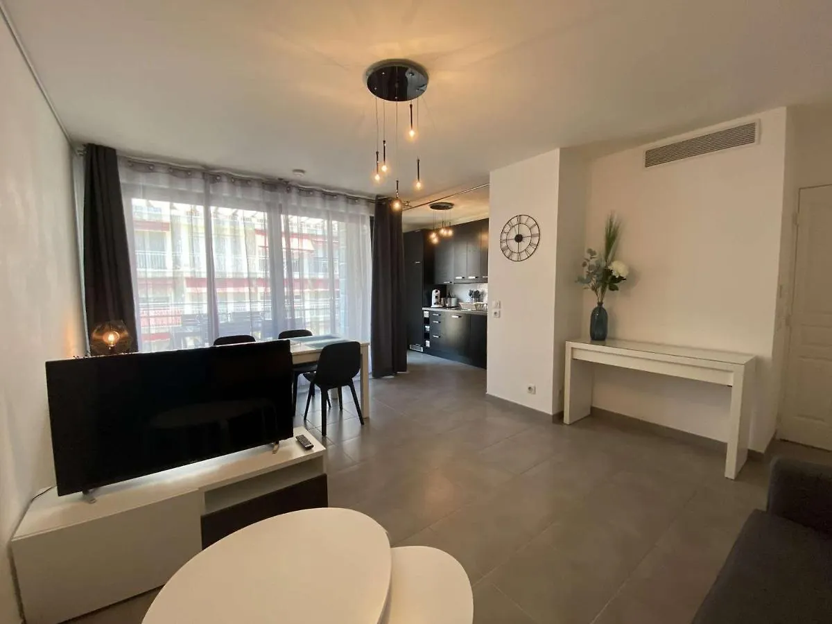 Appartement Climatise 4 Couchages Avec Terrasse Et Parking Securise A Antibes, Proche Port Et Mer - Fr-1-252-180 Apartment Antibes